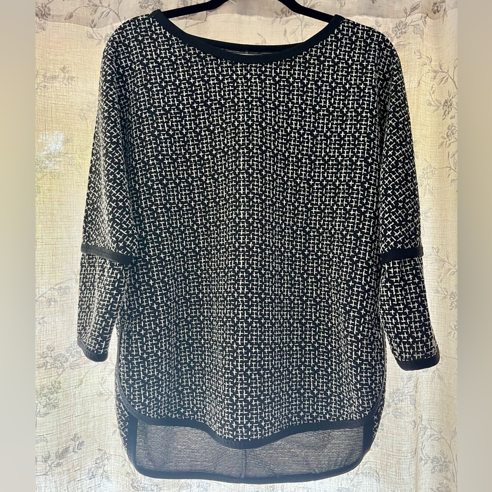 Max Studio Monochrome Knit Top